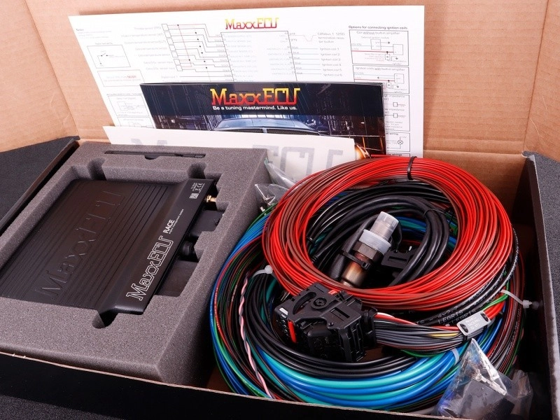 MaxxECU RACE PREMIUM (ECU, harnesses, accessories and LSU 4.9)