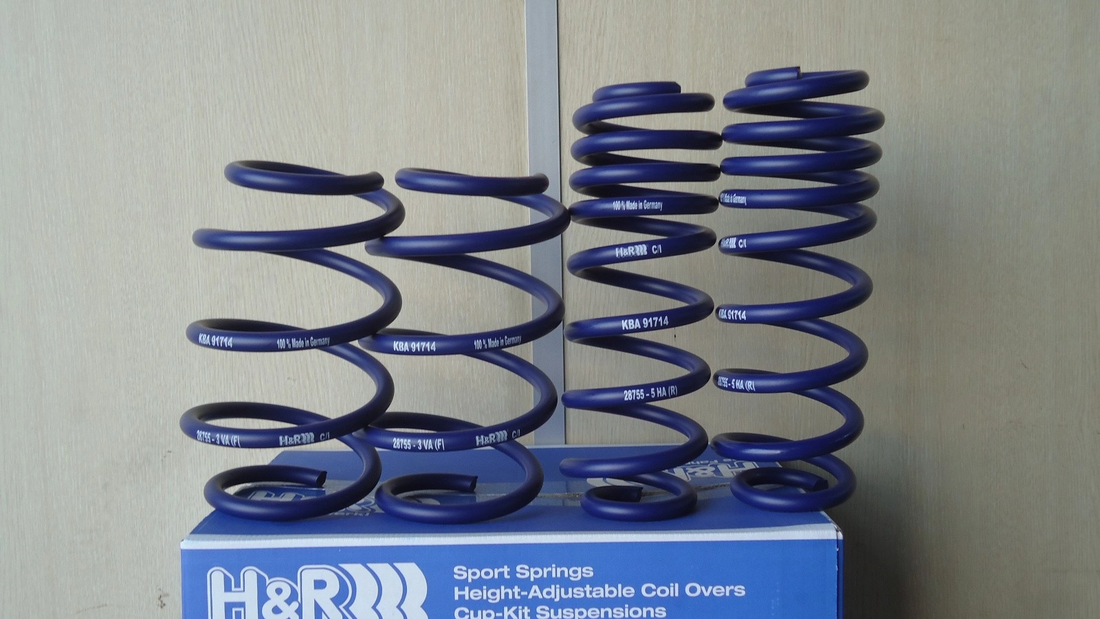 H&R 28755-10 Комплект пружин с занижением для Skoda Kodiaq 7 местный