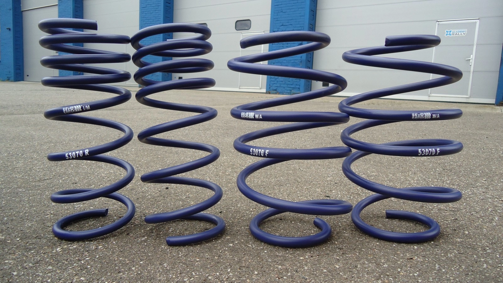 H&R 53070 Пружины с занижением для Nissan Teana J32