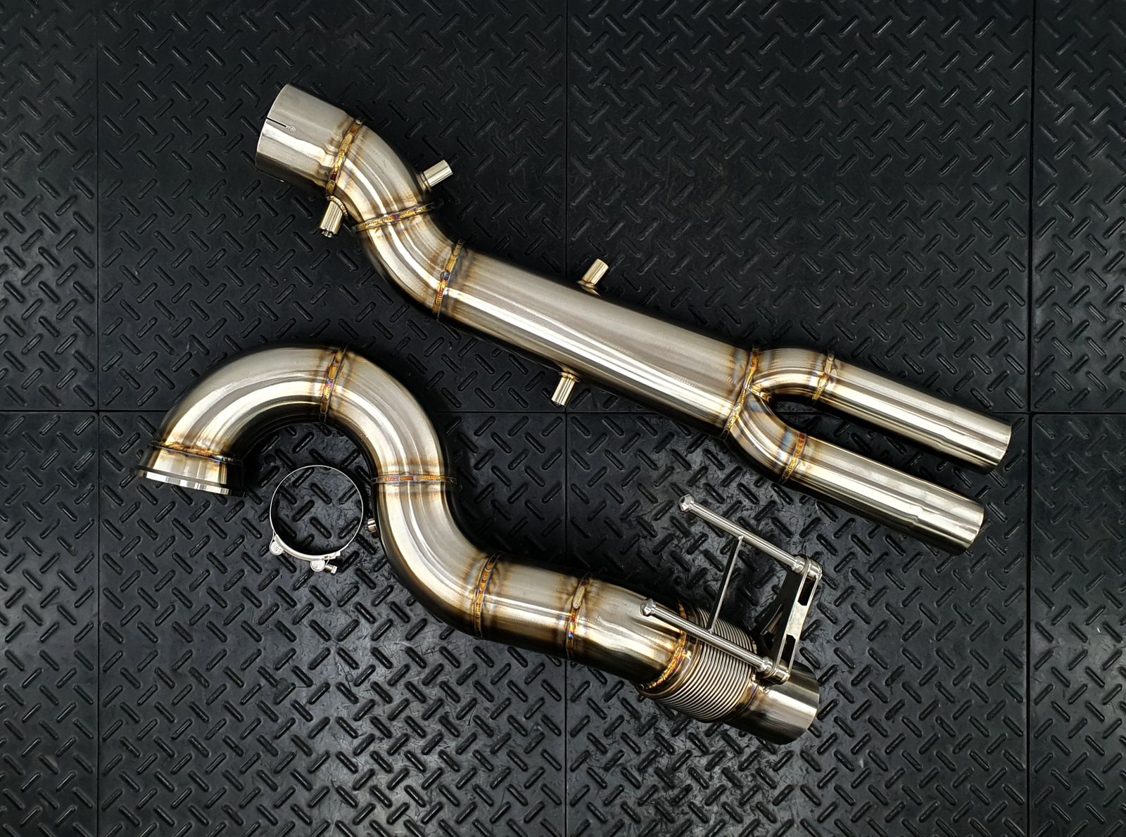 REDSTAR EXHAUST Fabrication Даунпайп без катализатора для Audi RS3 8V.2 / TT RS 8S OPF